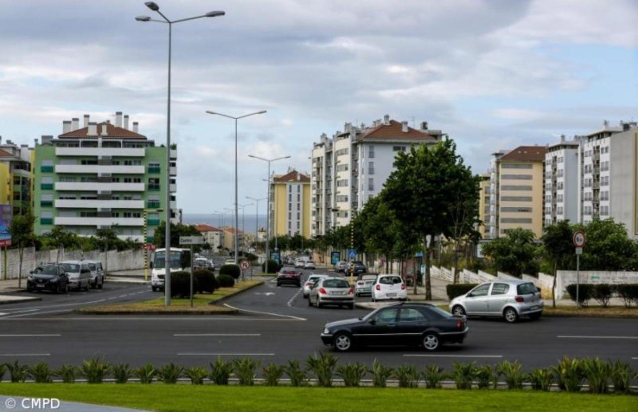 Appartamento Oceanus Executive Ponta Delgada Esterno foto