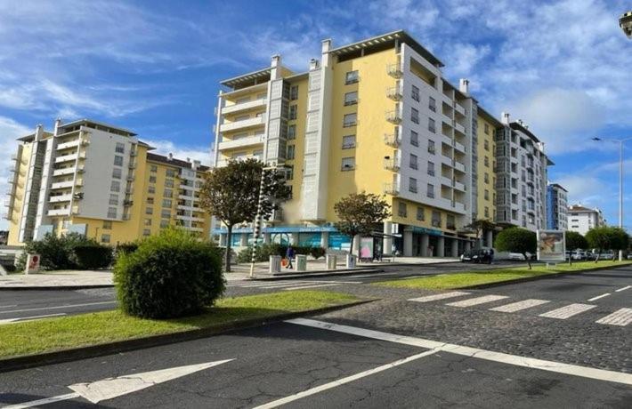 Appartamento Oceanus Executive Ponta Delgada Esterno foto